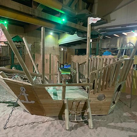 Het Familie Boshuisje - Vakantiewoning Op Prachtig Park Met Veel Faciliteiten Inc Ligbad Gramsbergen 외부 사진
