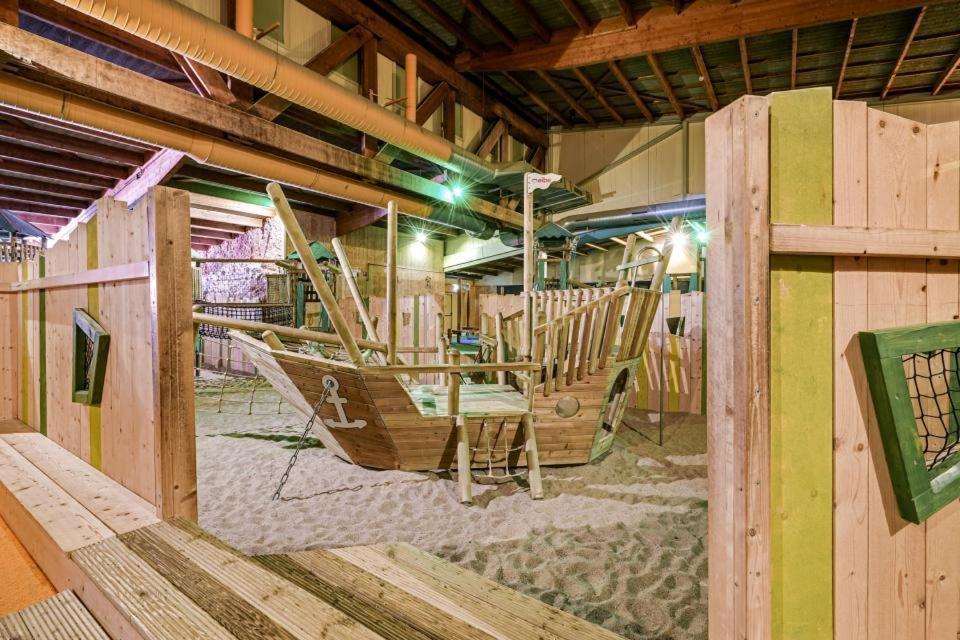 Het Familie Boshuisje - Vakantiewoning Op Prachtig Park Met Veel Faciliteiten Inc Ligbad Gramsbergen 외부 사진