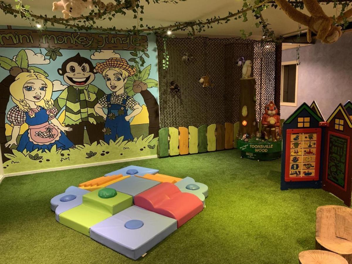Het Familie Boshuisje - Vakantiewoning Op Prachtig Park Met Veel Faciliteiten Inc Ligbad Gramsbergen 외부 사진