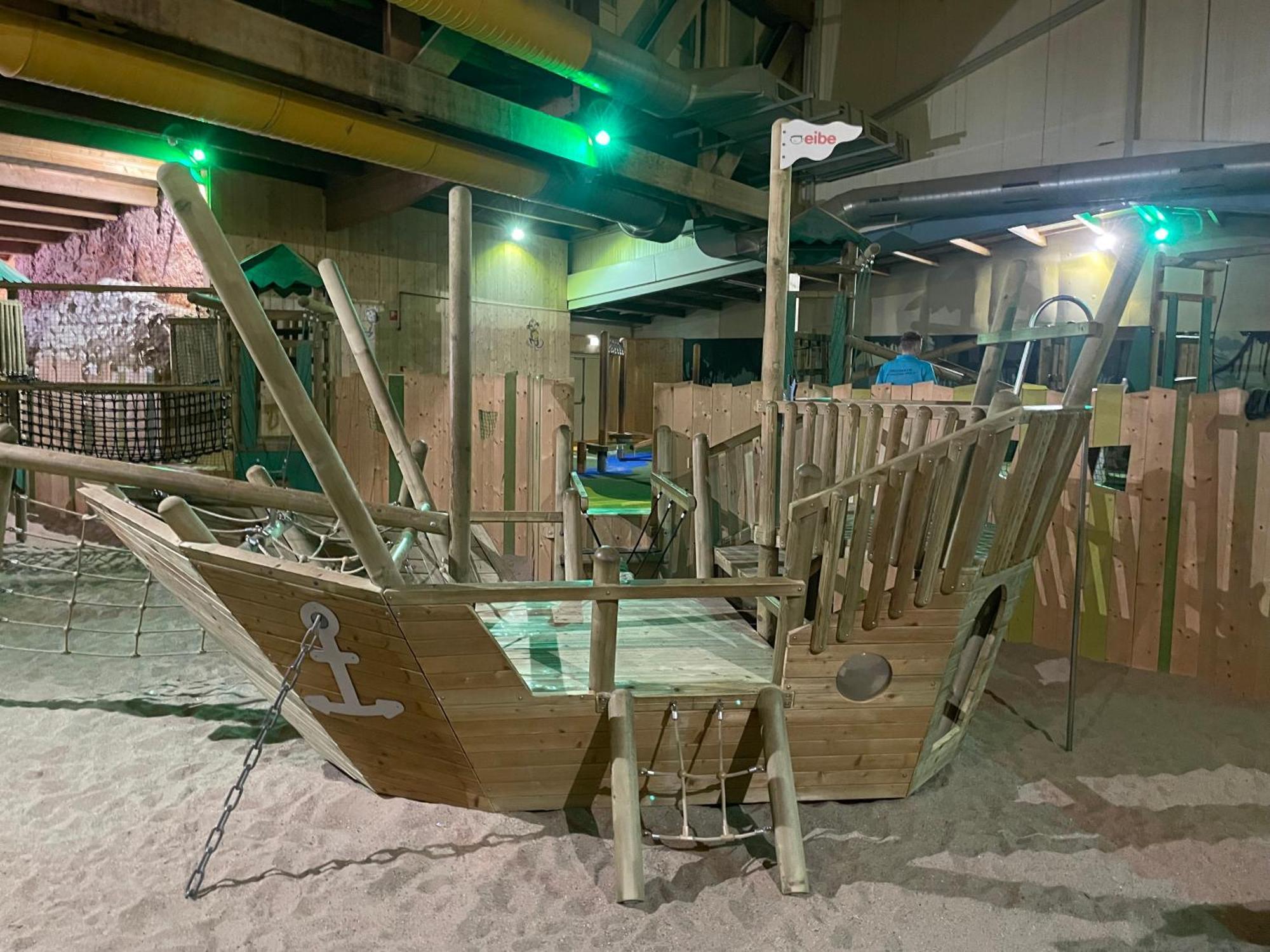Het Familie Boshuisje - Vakantiewoning Op Prachtig Park Met Veel Faciliteiten Inc Ligbad Gramsbergen 외부 사진